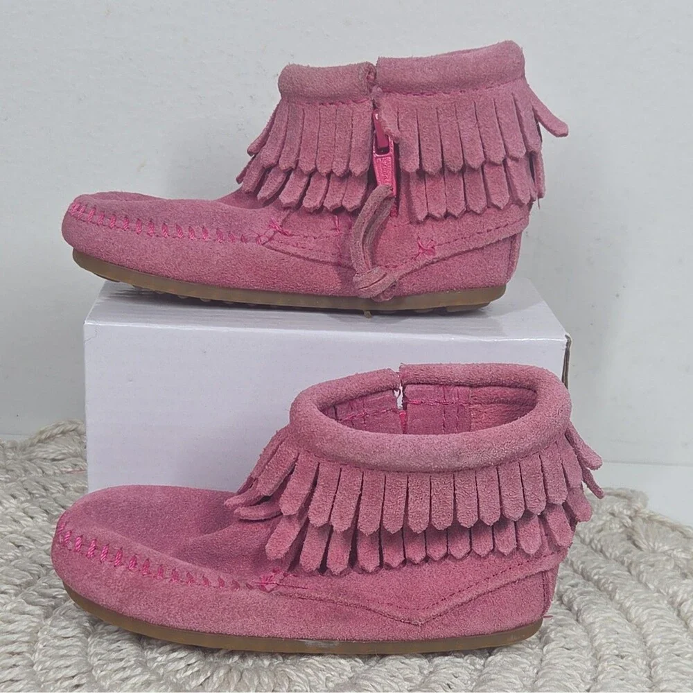 Minnetonka 2 Layer Fringe Booties Toddler Girls 6 Pink Suede Moccasin Barbie